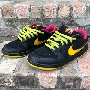 nike sb space tiger